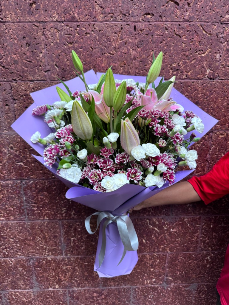 Anniversary flowers